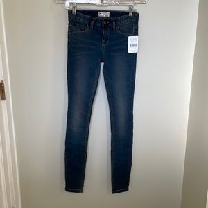 NWT Free People Skinny Jeans Size 25